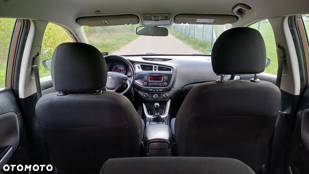 Kia Ceed - 28