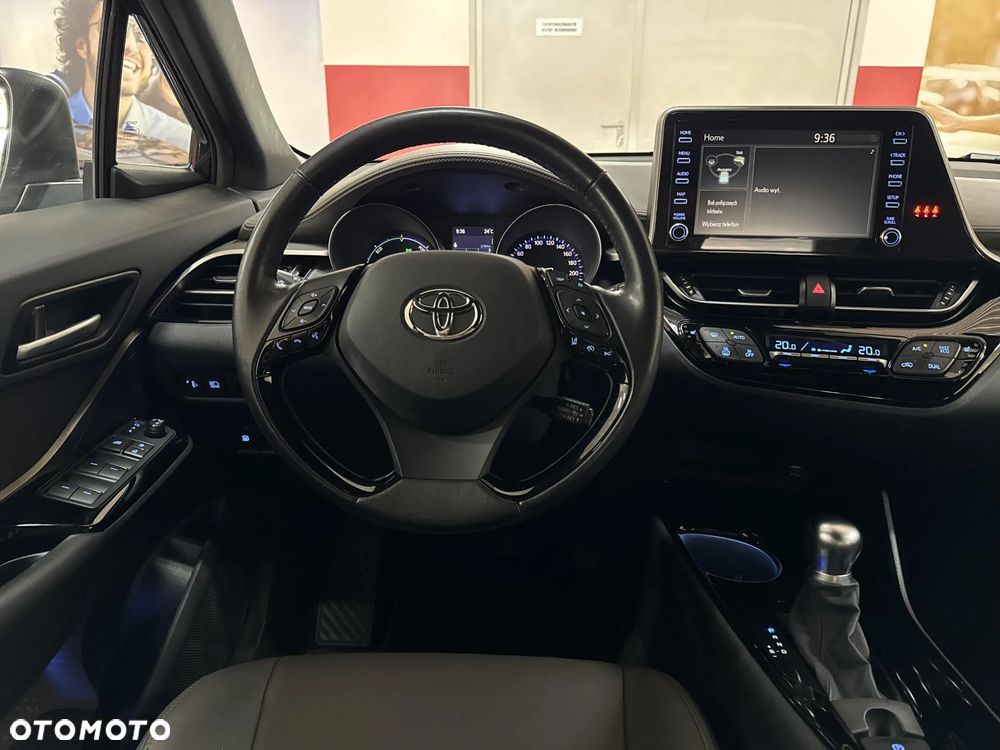 Toyota C-HR 2.0 Hybrid Executive - 11