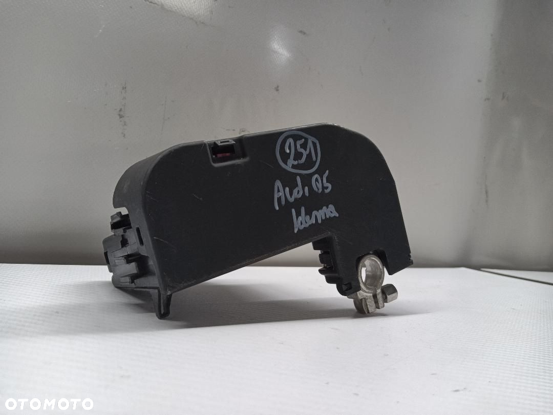 KLEMA AKUMULATORA 2.0 DIESEL AUDI Q5 80A915459D - 2