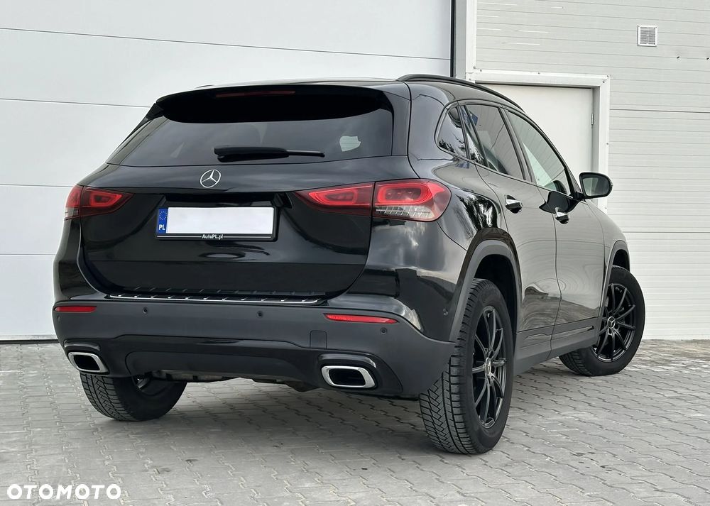 Mercedes-Benz GLA 200 4-Matic Progressive - 10