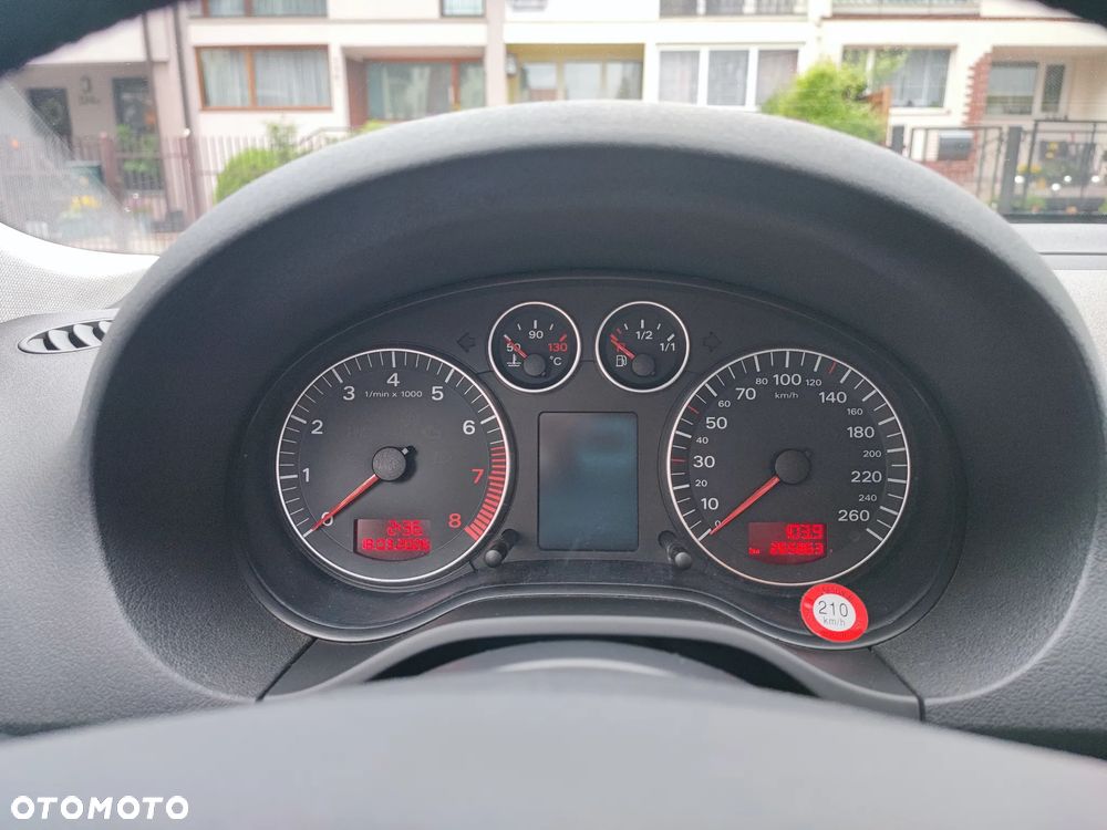 Audi A3 3-drzwiowe - 8