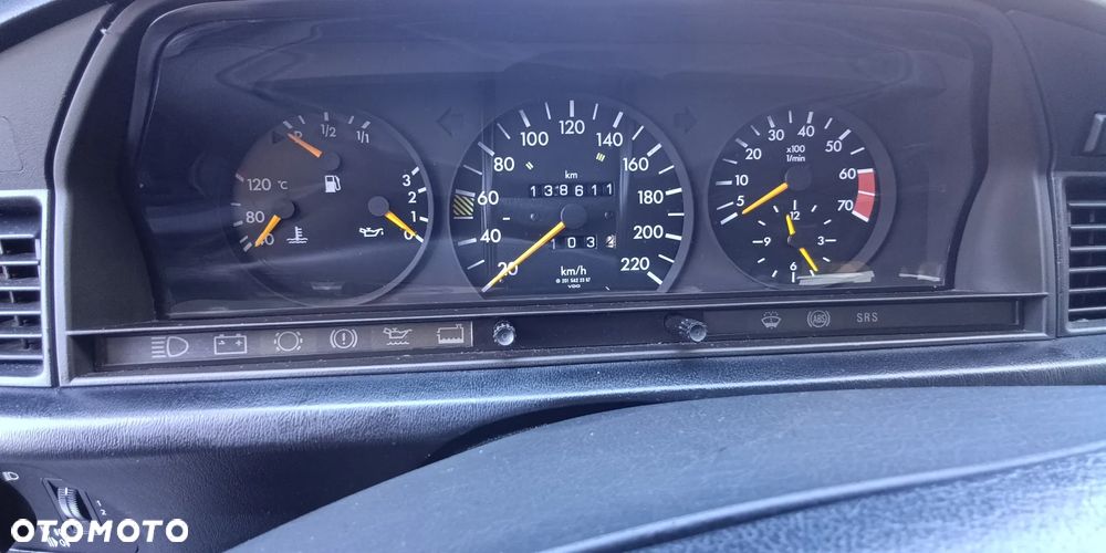Mercedes-Benz W201 (190) - 25
