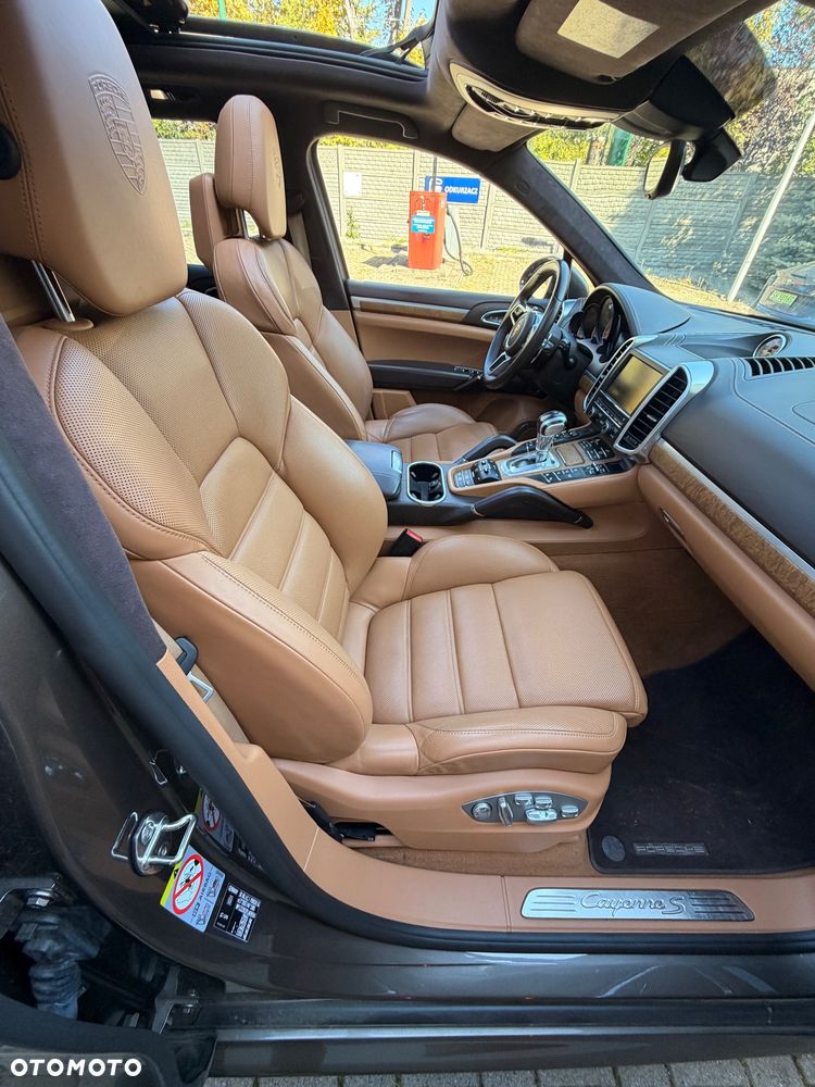 Porsche Cayenne - 18