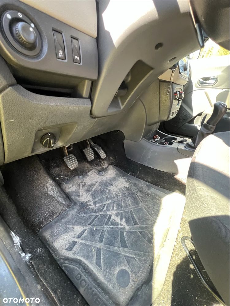 Dacia Dokker 1.6 Laureate - 26