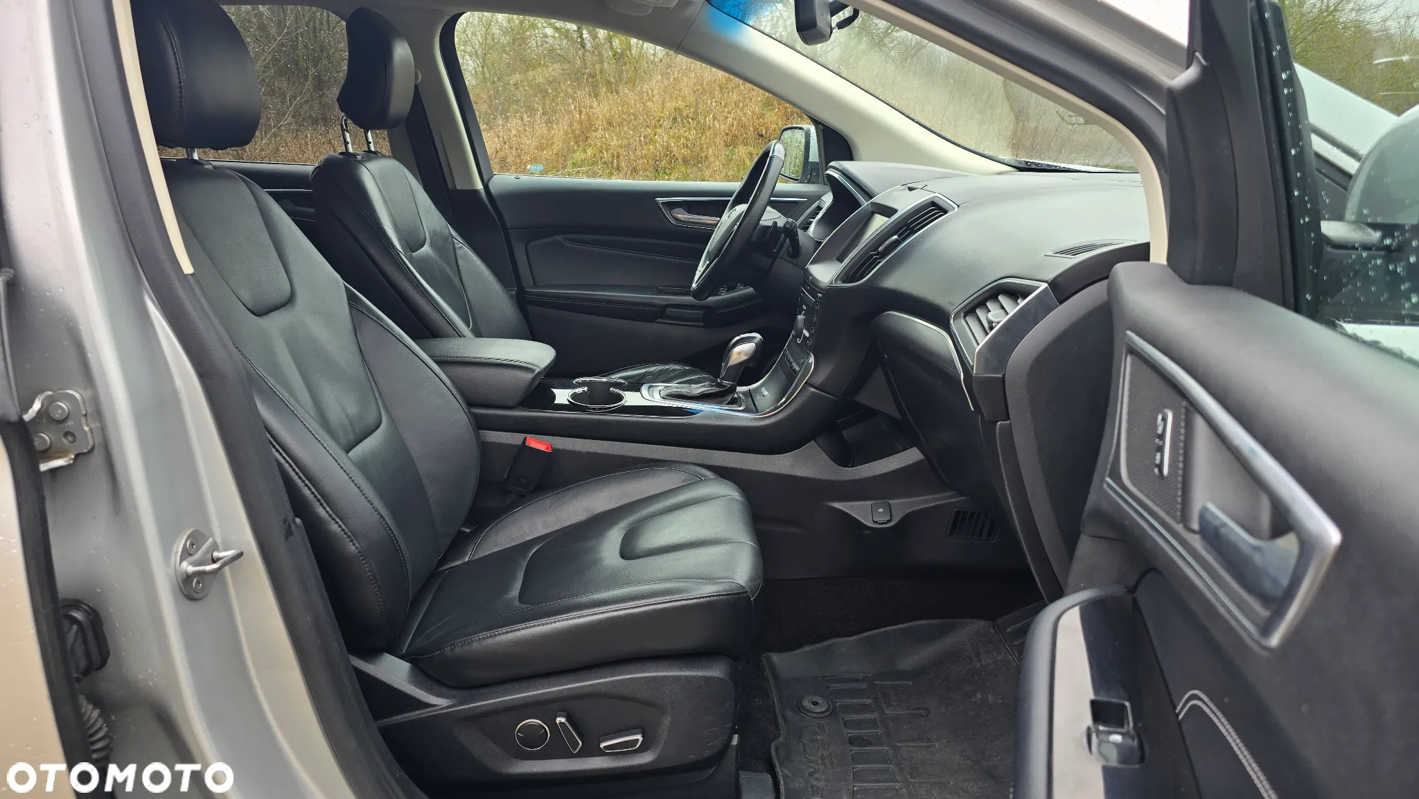 Ford Edge - 16