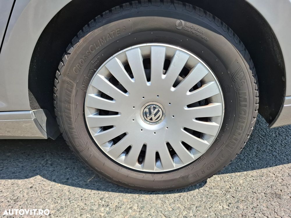 Volkswagen Passat - 15