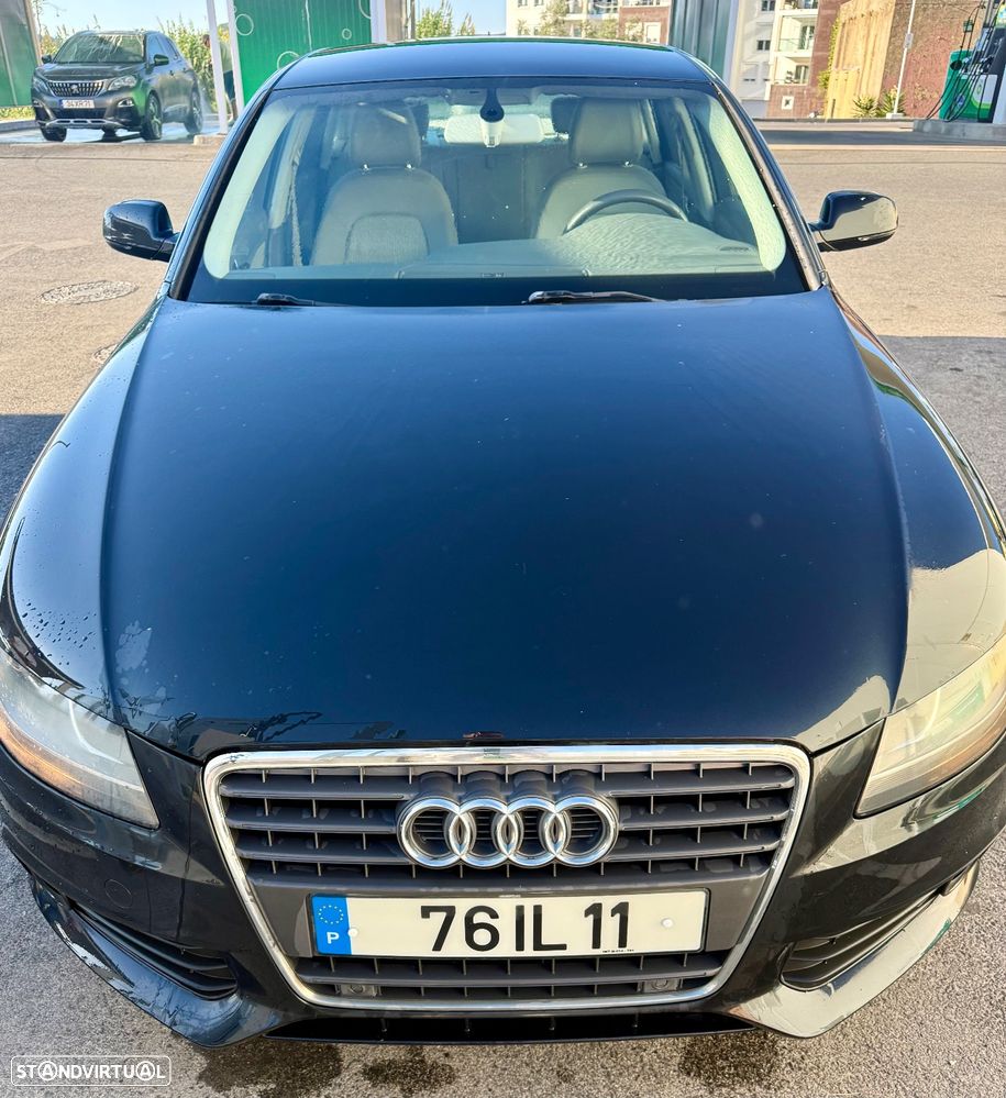 Audi A4 2.0 TDI exclusive - 1