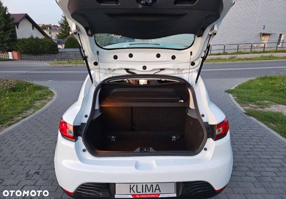 Renault Clio - 12
