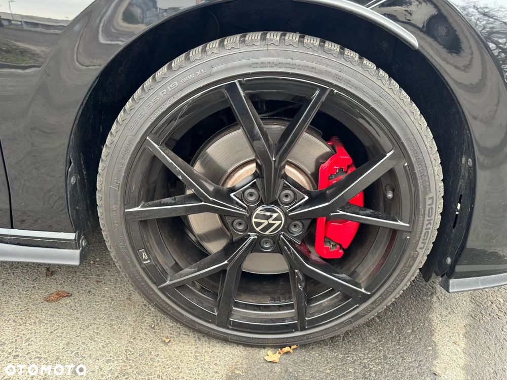 Volkswagen Golf - 10