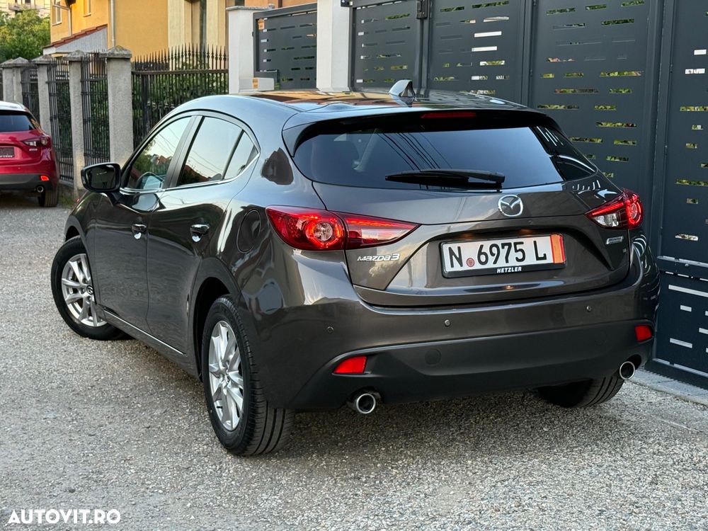 Mazda 3 - 3