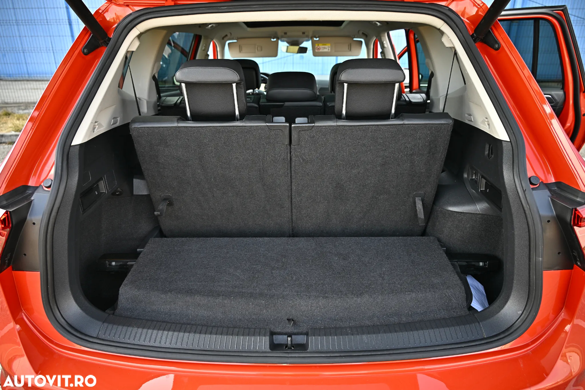 Volkswagen Tiguan Allspace 2.0 TDI SCR DSG Comfortline - 8