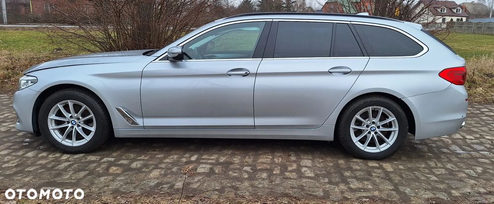 BMW Seria 5 520d Luxury Line - 9