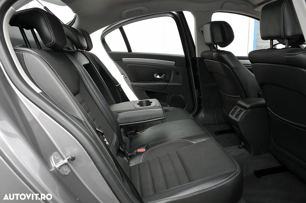 Renault Laguna dCi 110 FAP Limited - 6