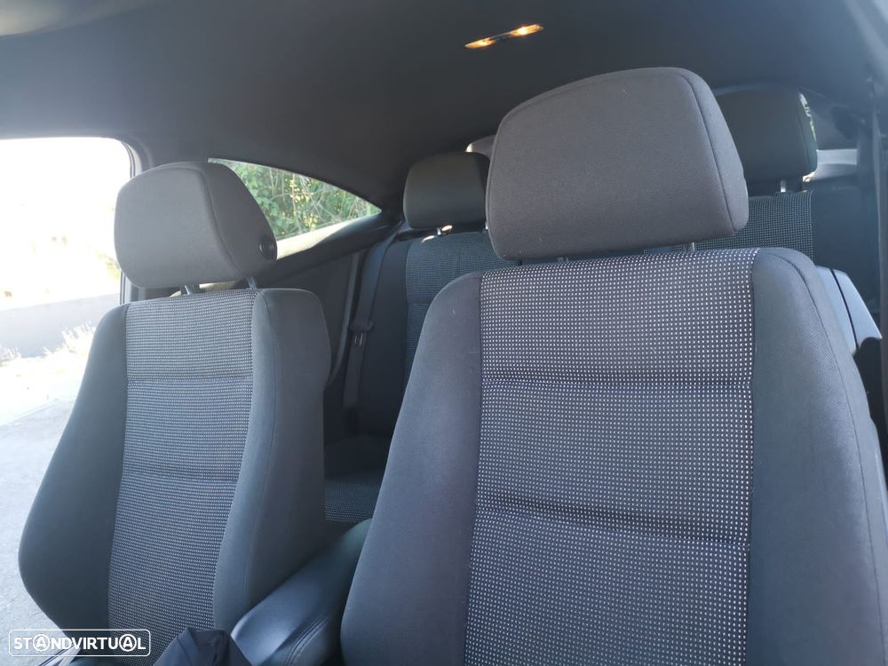 Opel Astra GTC 1.3 CDTI - 12