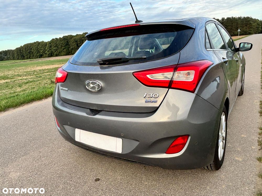 Hyundai i30 blue 1.6 CRDi YES Gold - 17