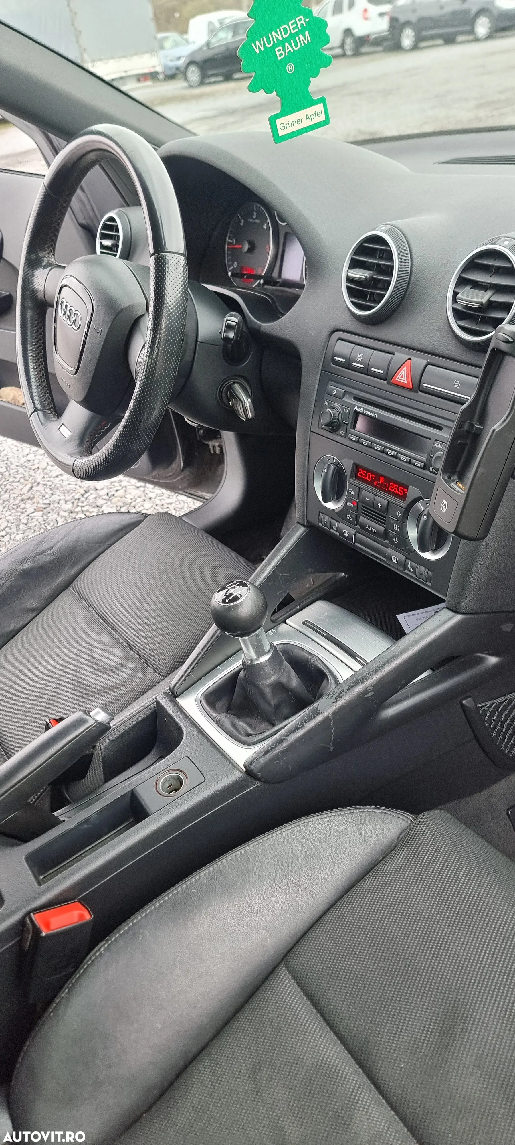Audi A3 2.0 TDI Sportback DPF quattro Ambiente - 9