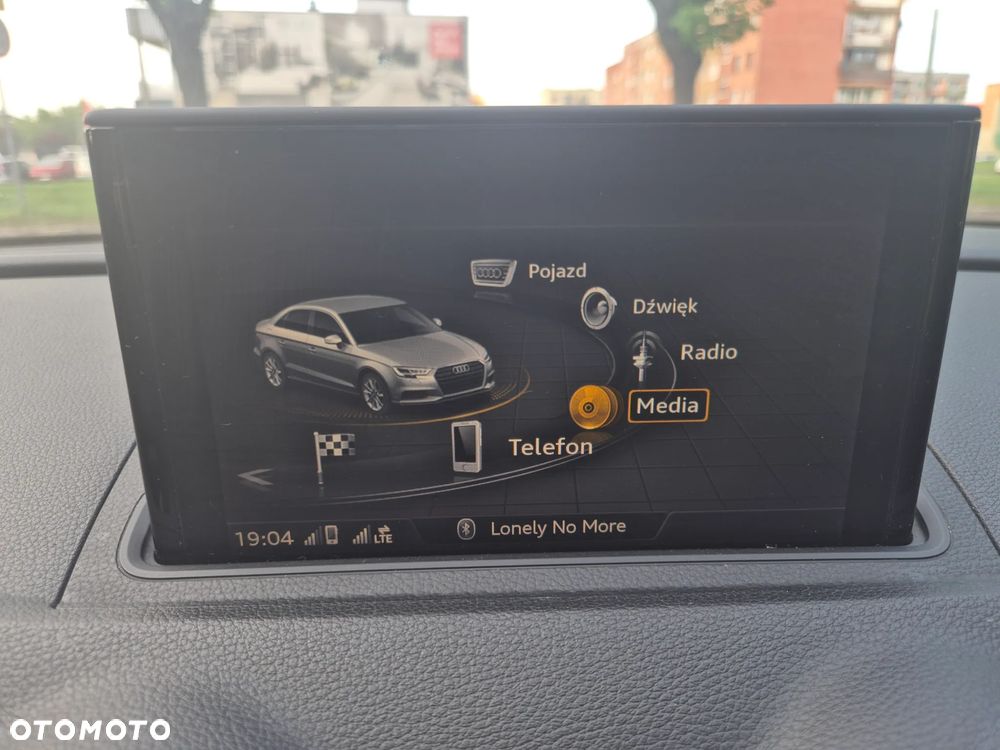 Audi A3 Limousine 1.6 TDI S tronic design - 26