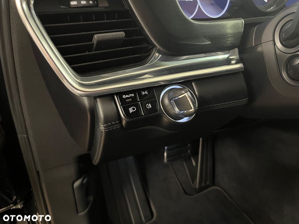 Porsche Panamera - 15