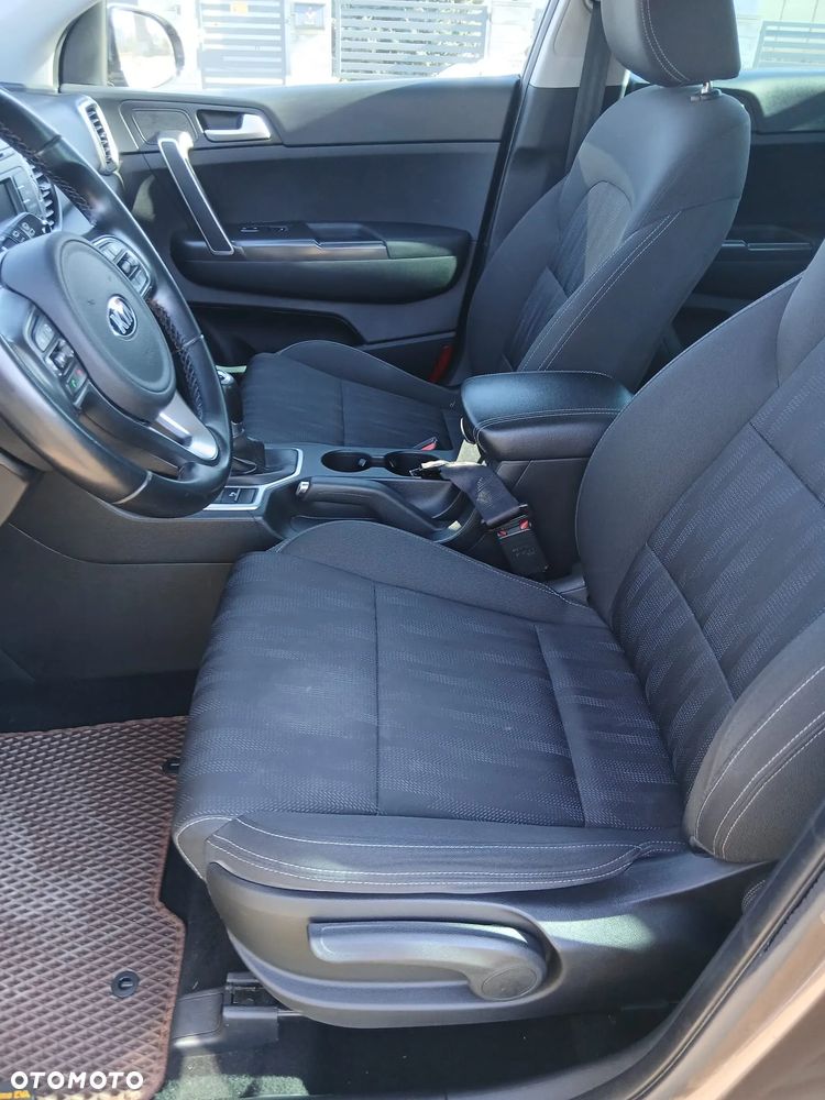 Kia Sportage 1.6 GDI M 2WD - 8