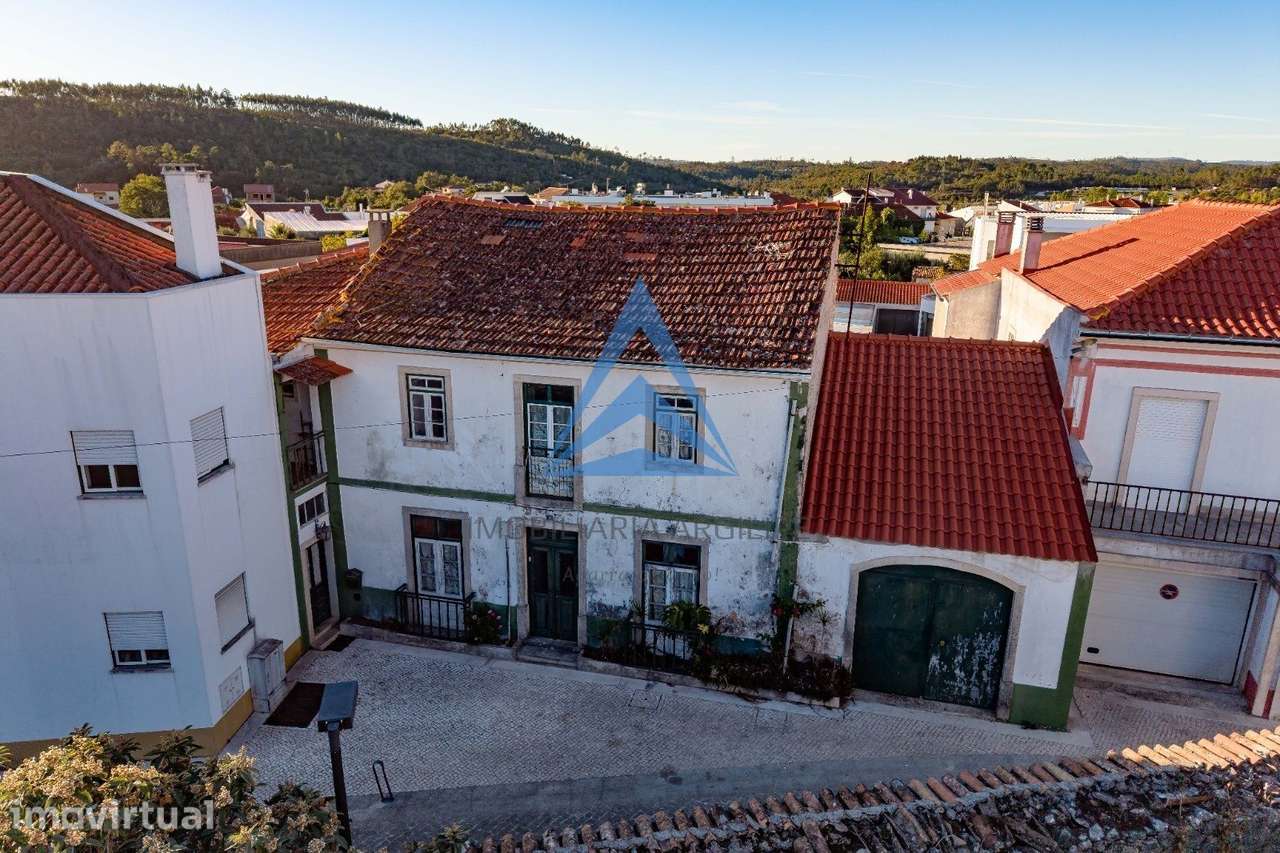 Moradia T9 Ansião | Garagem, Jardim  e Projeto de Alterações - Grande imagem: 3/60