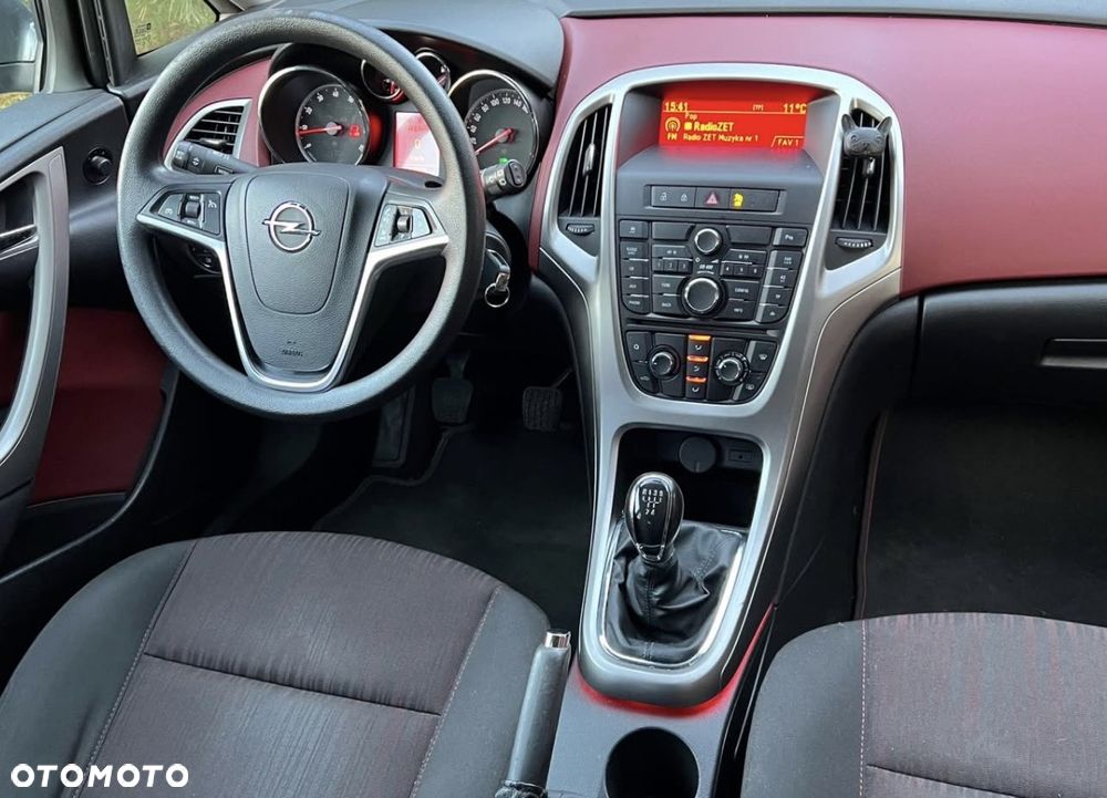 Opel Astra 1.6 Design Edition - 14