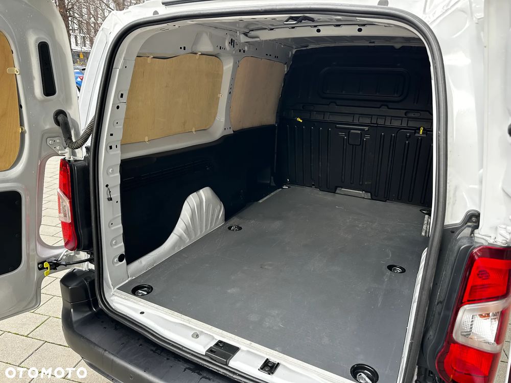 Toyota Proace City - 10