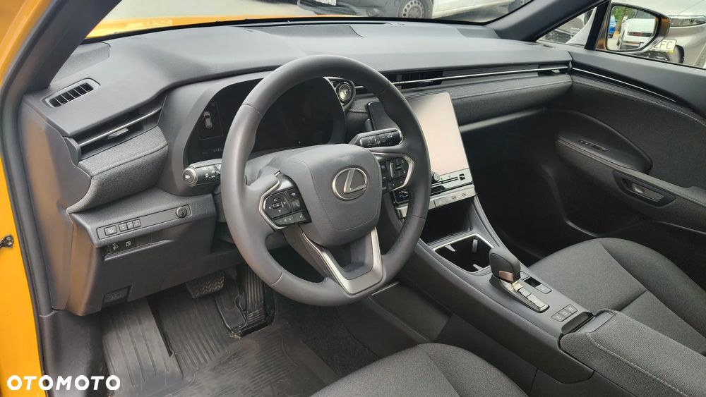 Lexus LBX 1.5 Hybrid - 9