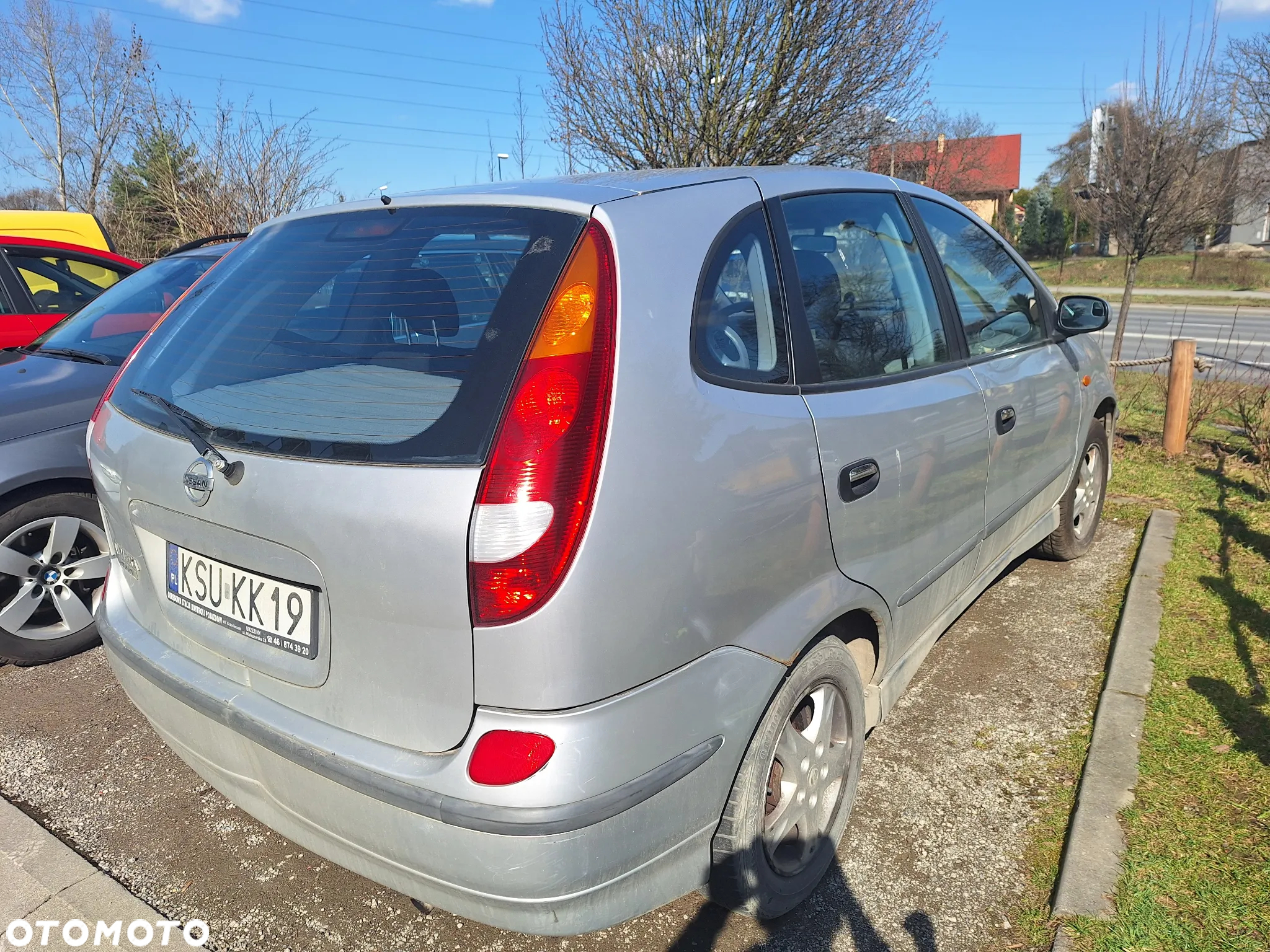 Nissan Almera Tino - 2