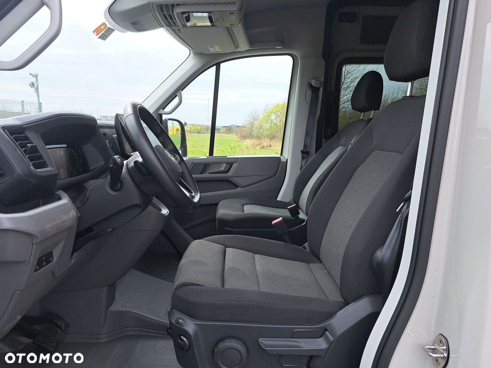 Volkswagen Crafter LIFT zabudowa brygadowa 8 miejsc - 26