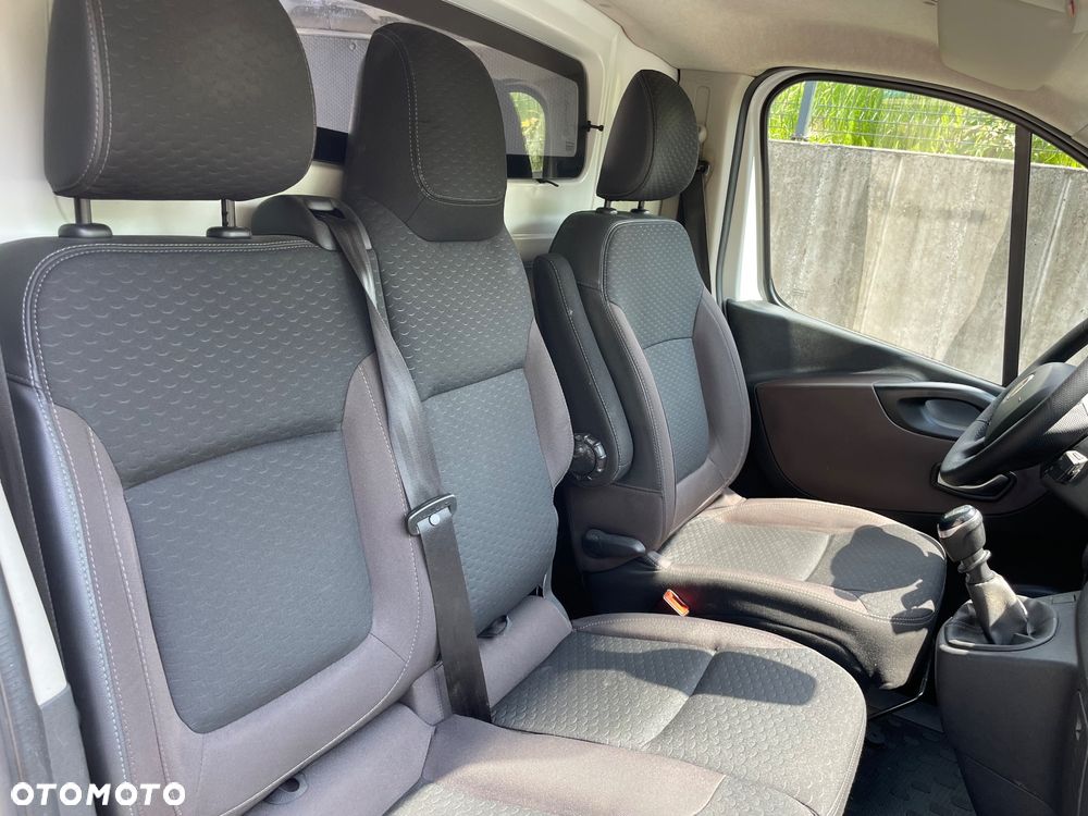 Renault Trafic Long Talento Vivaro Custom Transit T6 Expert Jumpy Primastar - 18