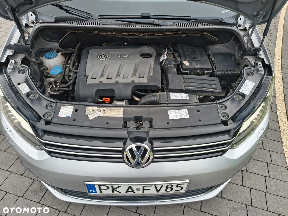 Volkswagen Touran 2.0 TDI DPF Comfortline - 16