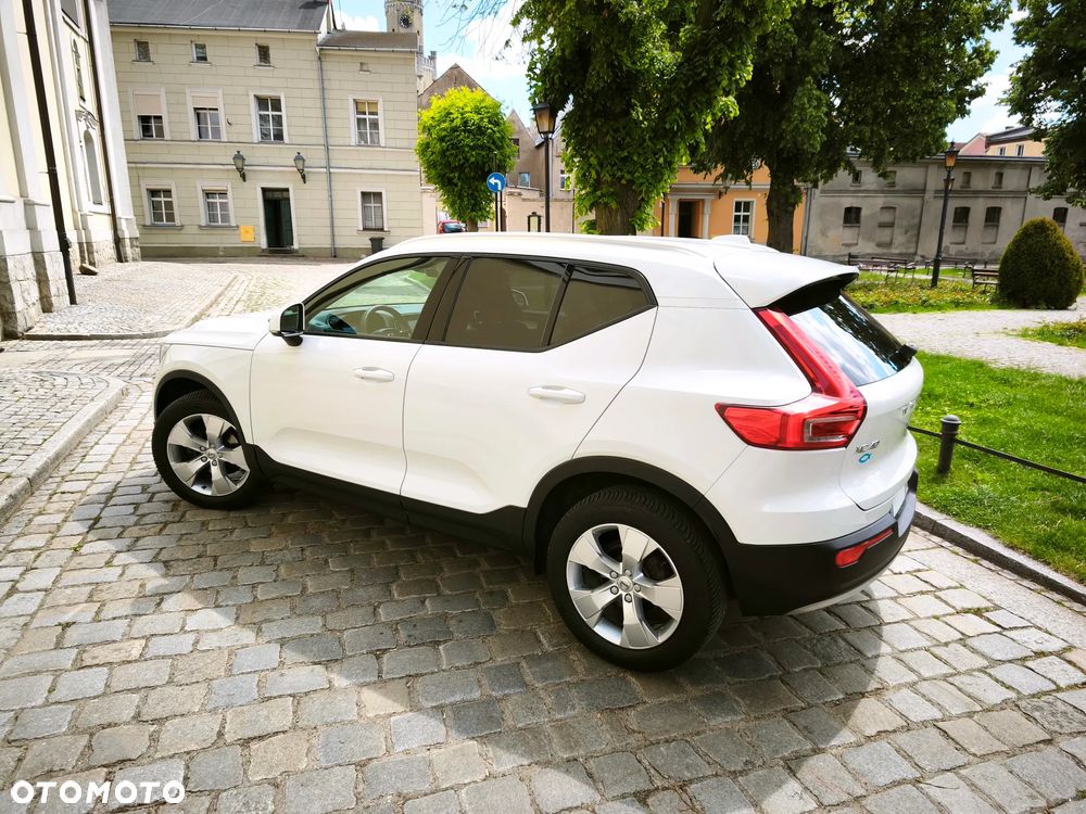 Volvo XC 40 T3 Momentum - 24
