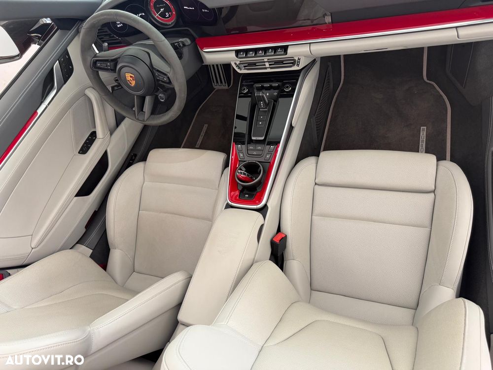 Porsche 911 911Turbo S - 22