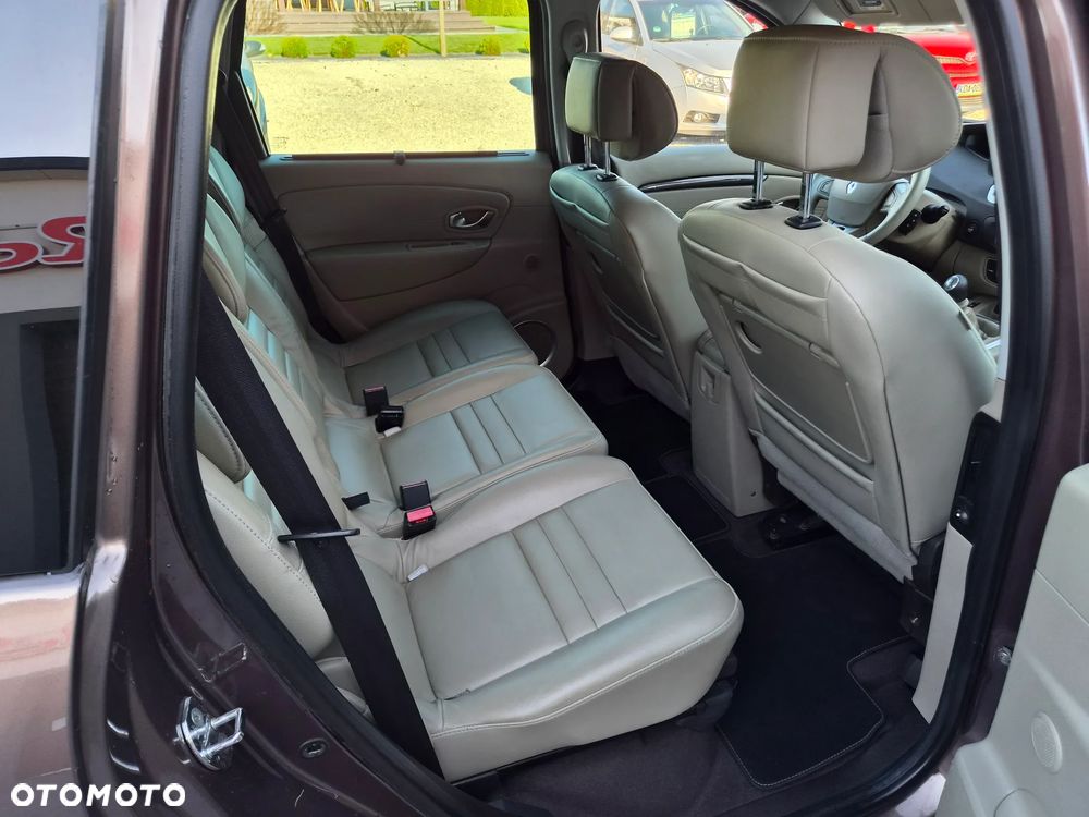 Renault Grand Scenic - 20