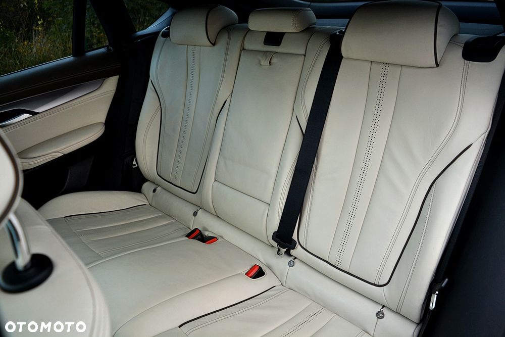 BMW X6 xDrive35i - 6