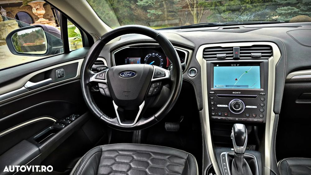 Ford Mondeo 2.0 HEV Vignale - 9