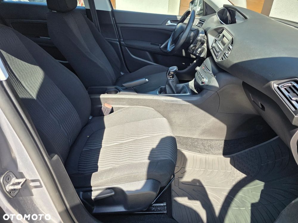 Peugeot 308 1.2 VTi/PureTech Active - 13