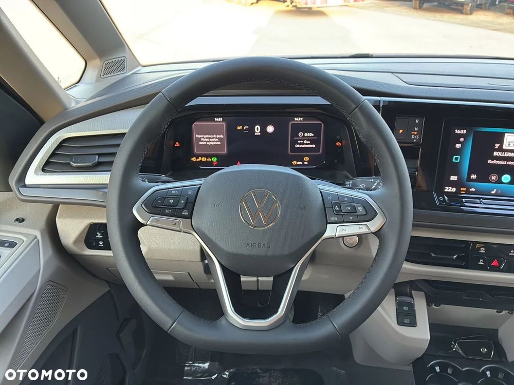 Volkswagen Multivan - 21
