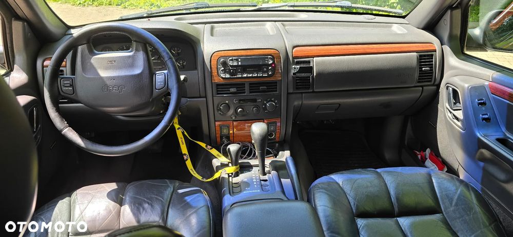 Jeep Grand Cherokee - 13