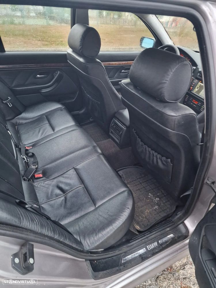BMW 520 d Touring - 9