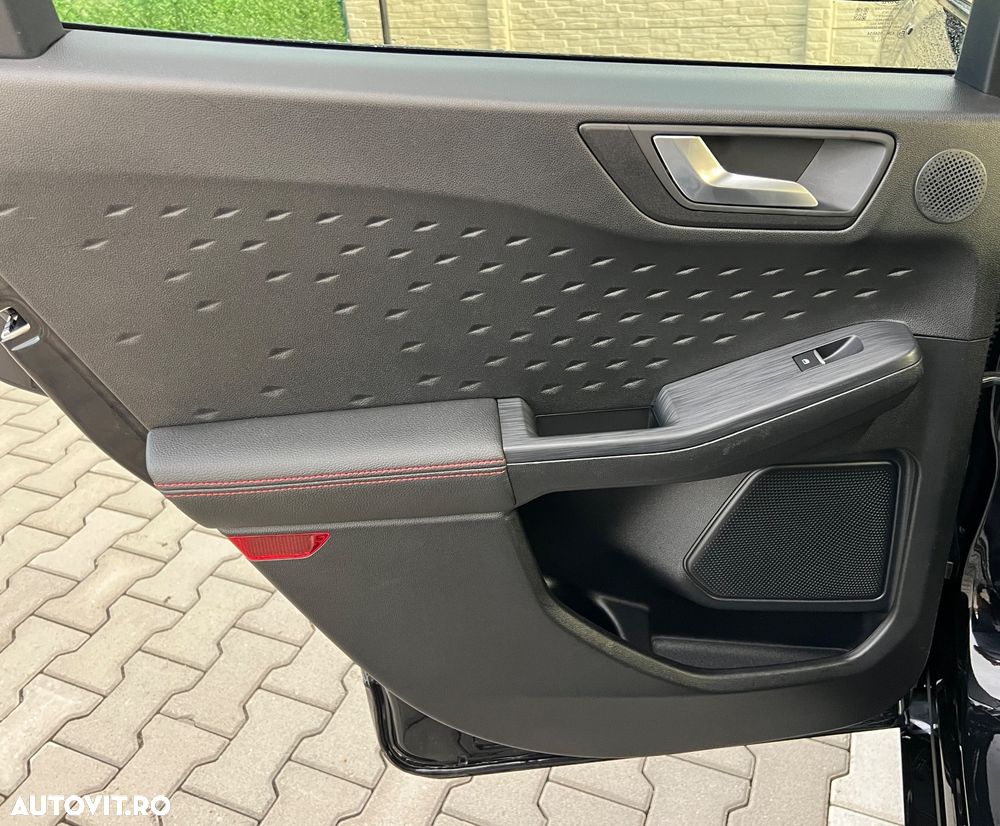 Ford Kuga 2.5 Duratec PHEV ST-LINE - 21