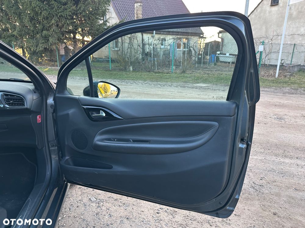 Citroën DS3 THP 165 Start & Stop SportChic - 14