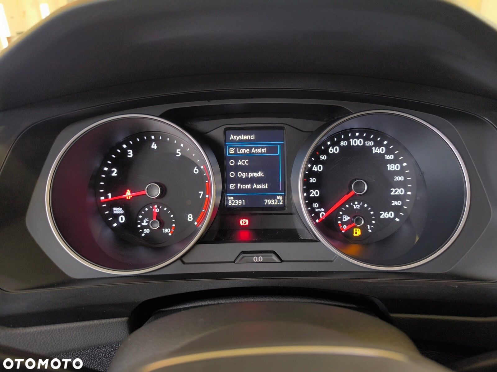 Volkswagen Tiguan - 14