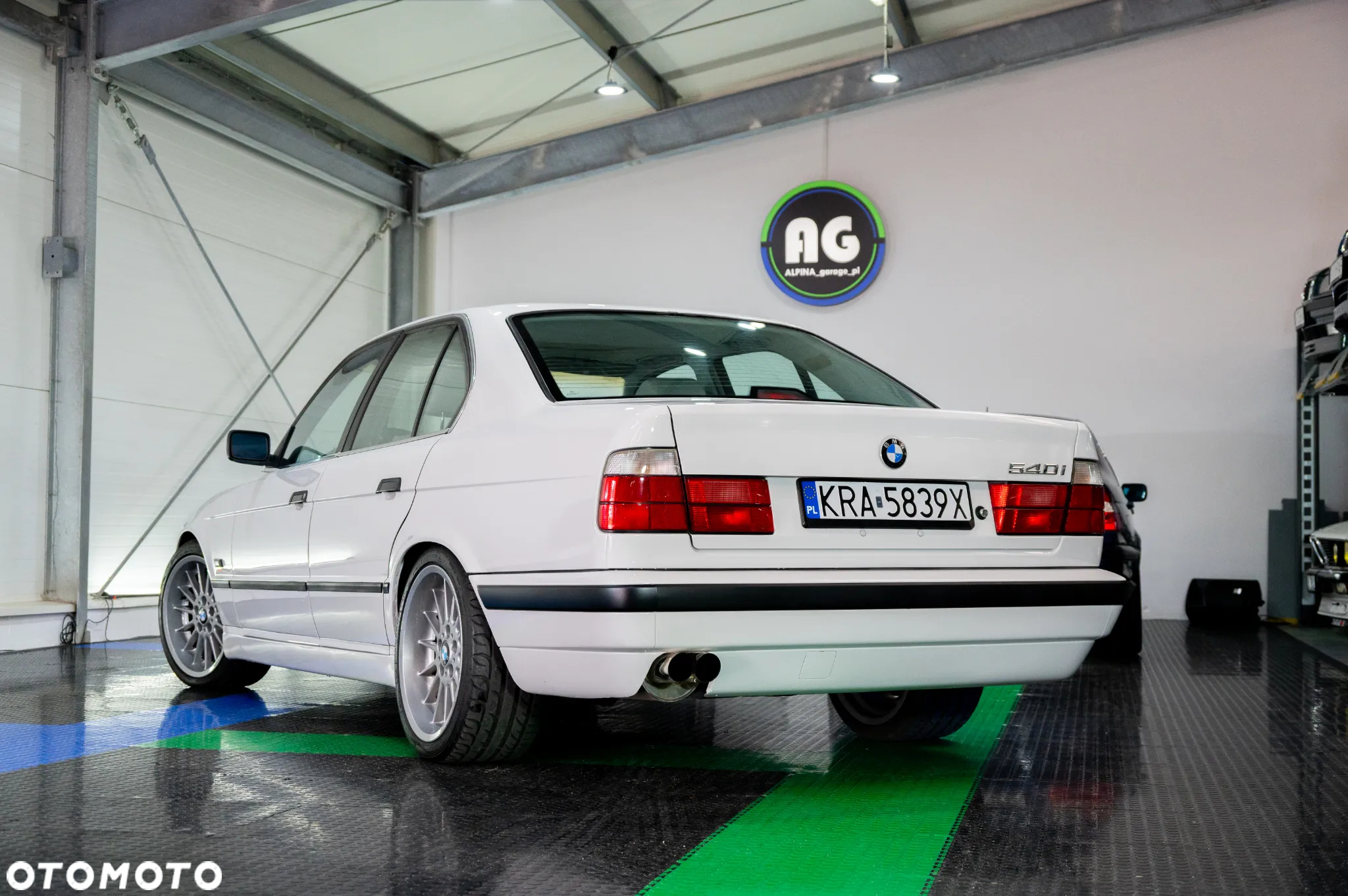 BMW Seria 5 540i - 9