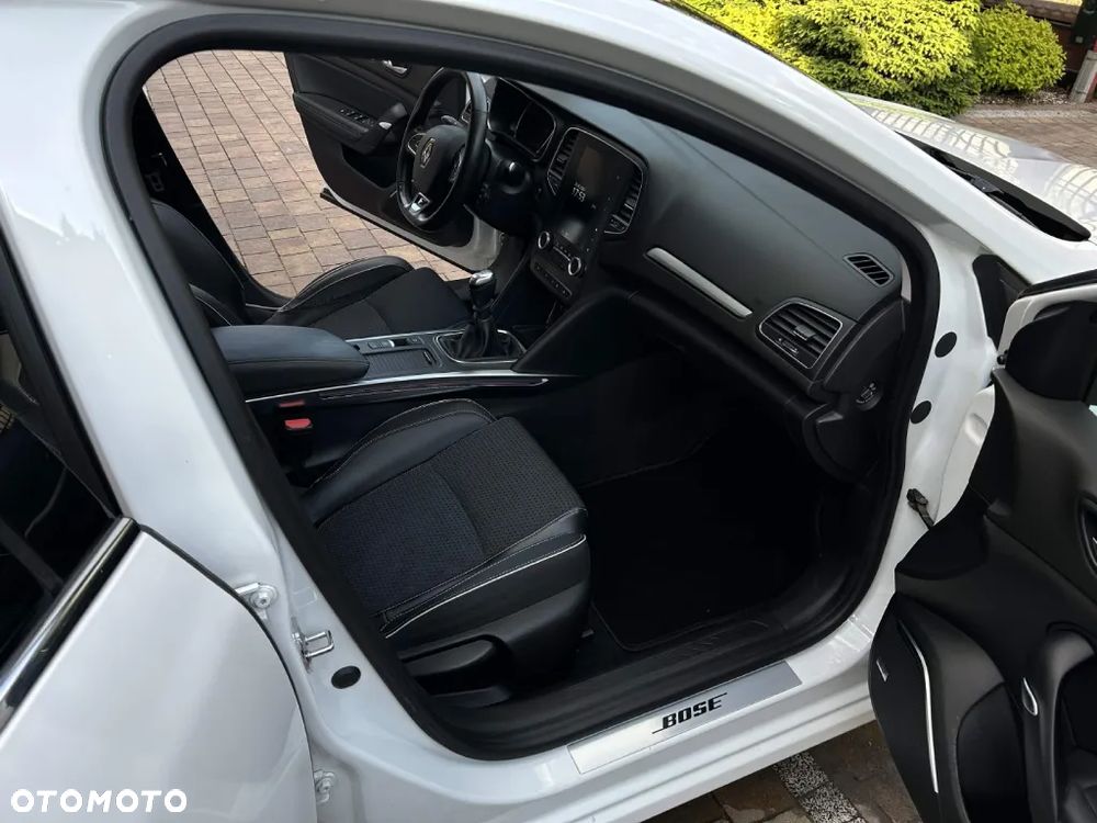 Renault Megane 1.2 Energy TCe Bose - 13