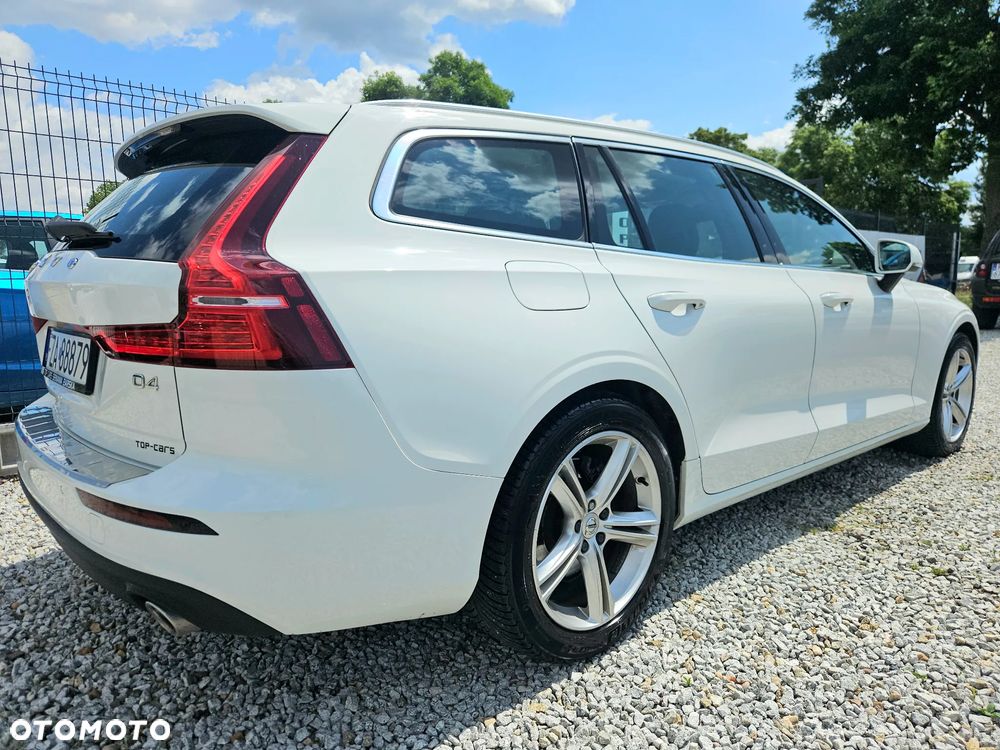 Volvo V60 D4 Momentum - 18