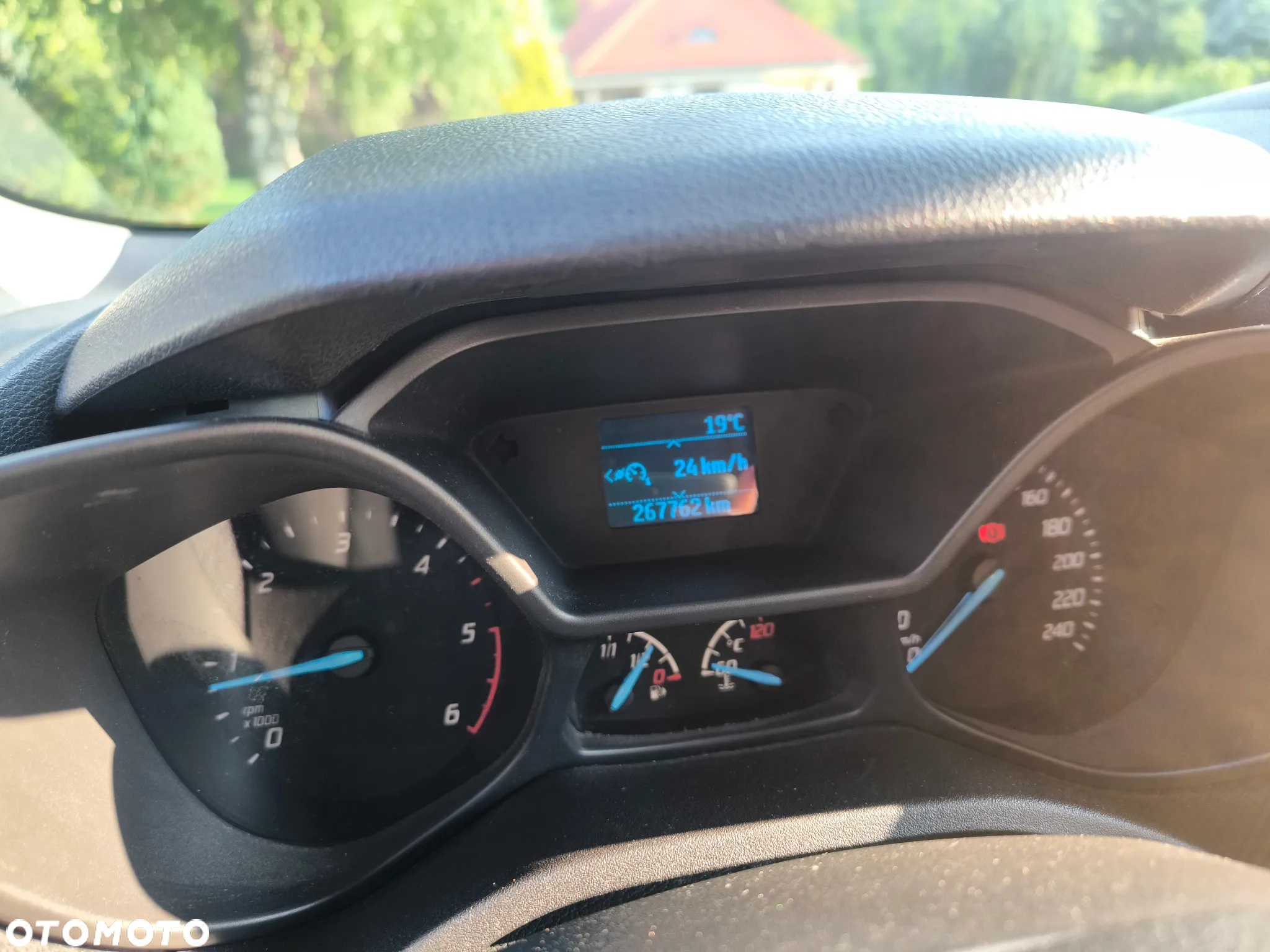 Ford TRANSIT CONNECT - 9