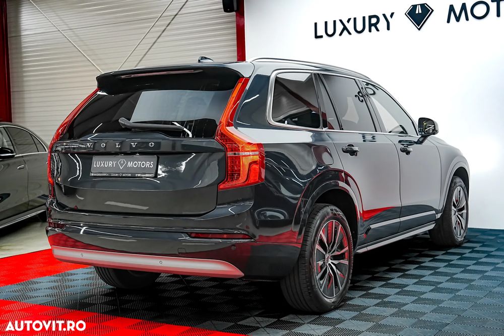 Volvo XC 90 B5 D AWD Geartronic Momentum Pro - 11