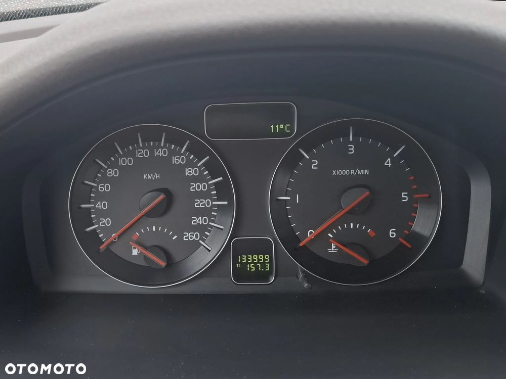 Volvo V50 D5 Kinetic - 9