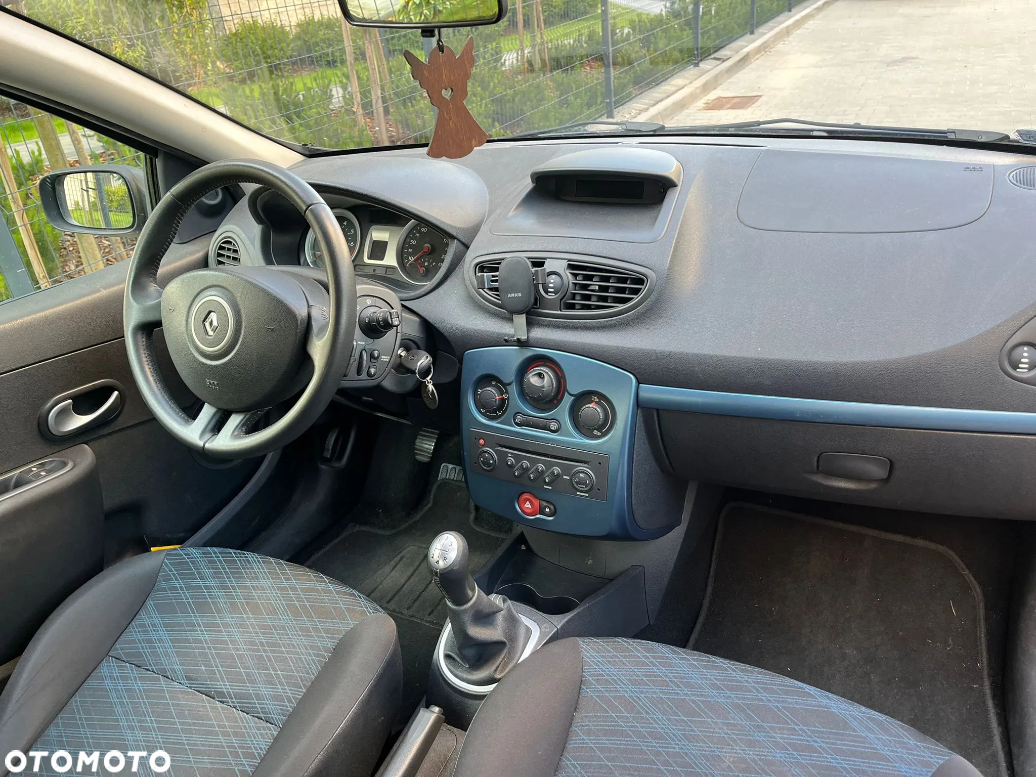 Renault Clio 1.2 16V Alize - 10